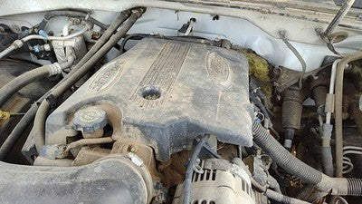 2002 Silverado 2500 Hd Engine Cover Top Plastic Shield Oem 8.1L