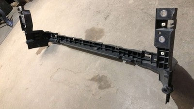 2011-2016 Ford F250 Lower Grille Radiator Support Bracket Oem 6.7L