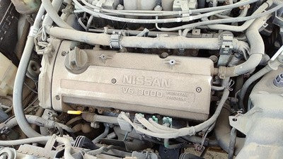 2000-2001 Nissan Maxima Front Valve Cover Oem 3.0L 132642Y01B
