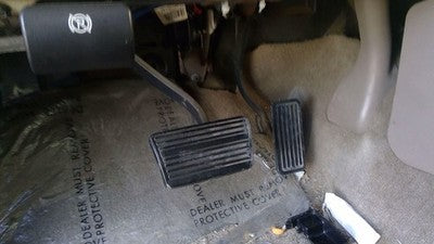2005 Chevy Suburban Adjustable Gas And Brake Pedal Assembly Oem Power Slide Unit