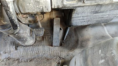 1996 Isuzu Npr Gas And Brake Pedal Assembly Automatic Transmission