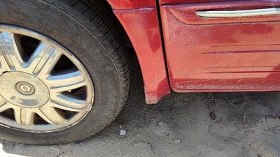 06 Chrysler Town Country Driver Left Moulding From Fender Oem Trim Strip Red Prh