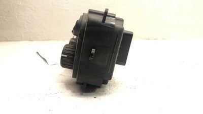 2001-2002 Dodge Caravan Temperature Control Module In Dash Heater Ac Head Unit