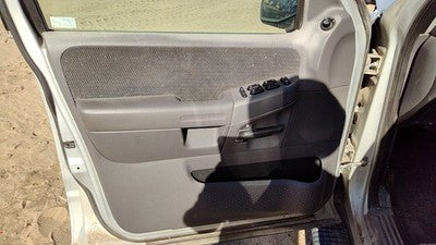 01 Explorer Driver Left Front Inside Door Trim Panel With Master Switch Gray