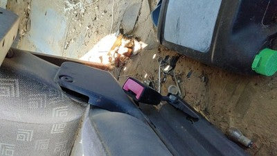 02-06 Dodge Sprinter Van 3500 Passenger Right Front Seat Belt Buckle Receiver