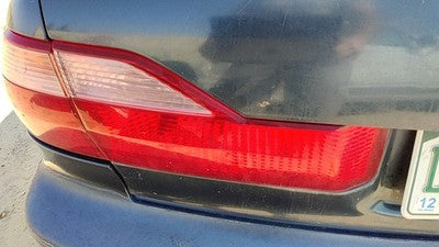 1998-2000 Honda Accord Driver Left Tail Light Inner Brake Lamp Oem Rear 5579263