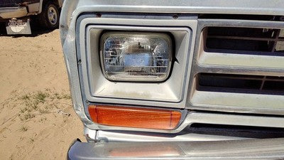 86-90 Dodge Ram W150 Passenger Right Head Light With Trim Turn Signal Oem Bezel