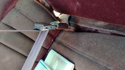1989 Buick Century Passenger Right Front Seat Belt Buckle Receiver Oem Red