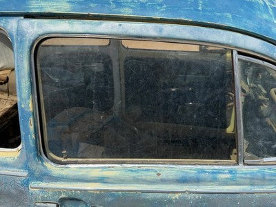1965-1977 Vw Super Beetle Passenger Right Front Side Window Door Glass Oem