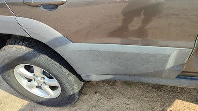 05-06 Tribute Passenger Right Rear Moulding From Door Back Trim Strip Gray Cx