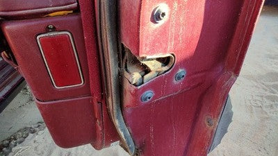 1990 Olds 88 Passenger Right Front Door Latch With Rods/Cables Oem