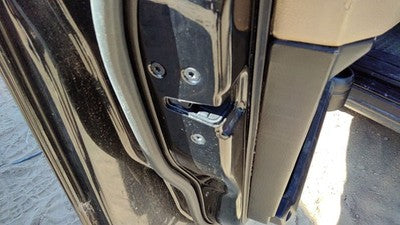 05-07 Land Rover Lr3 Driver Left Front Door Latch With Rods/Cables Oem Fqj000215