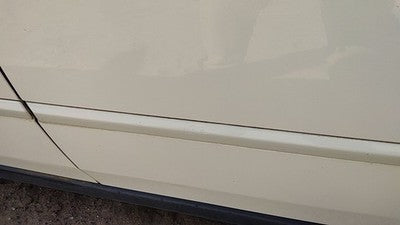 04-08 New Style Malibu Driver Left Rear Moulding From Door Back Trim White 40U