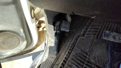2008 Chevy Silverado 2500 Driver Left Lower Kick Trim Panel Oem Ebony 19D