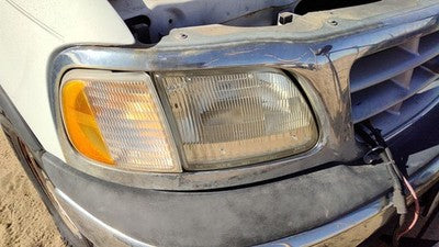 1997-2004 Ford F150 Passenger Right Head Light Oem Front Lamp 3L3z13008ca