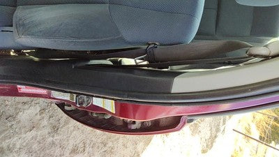 2004-2006 Mitsubishi Galant Driver Left Front Seat Belt Retractor Shoulder Gray