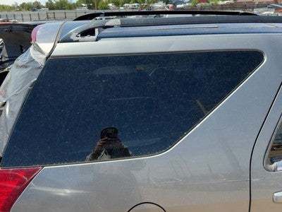 2004-2009 Cadillac Srx Passenger Right Rear Quarter Glass Back Side Window Oem