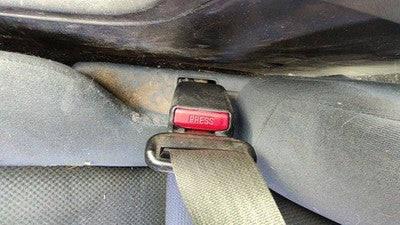 2004-2012 Mitsubishi Galant Driver Left Front Seat Belt Buckle Receiver Oem Gray