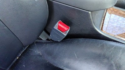 2004-2005 Hyundai Xg350 Passenger Right Front Seat Belt Buckle Receiver Black