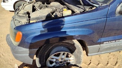 1999-2004 Jeep Grand Cherokee Driver Left Front Fender Oem Blue Pb8 55135901Ac