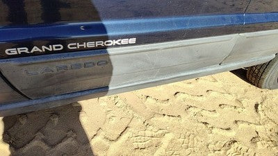2003-2004 Jeep Grand Cherokee Driver Left Front Moulding From Door Trim Strip