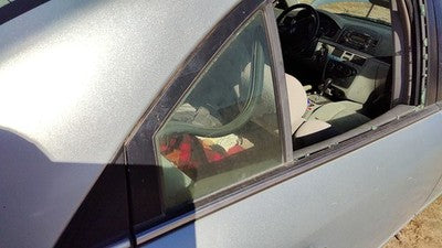 06-10 Hyundai Sonata Passenger Right Rear Vent Window Back Door Glass With Frame