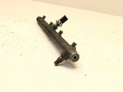 2008-2010 Ford F250 RIGHT PASSENGER SIDE Fuel Rail OEM 6.4L Powerstroke
