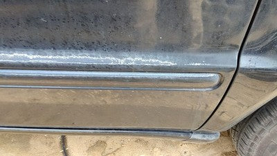 1998-2005 Mercedes Ml320 Passenger Right Front Moulding From Door Oem Trim Strip