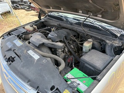 00-06 Suburban Passenger Right Front Spindle Steering Knuckle With Wheel Hub 4X4