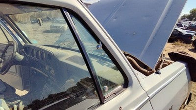 81-86 Dodge D350 Passenger Right Front Vent Window Small Door Glass With Frame