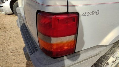 1993-1998 Jeep Grand Cherokee Passenger Right Tail Light Brake Lamp Oem Rear