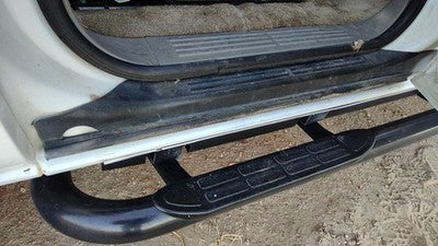 2001 Chevy Suburban Passenger Right Lower Sill Step Moulding Trim Panel Oem