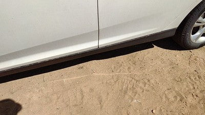 12-18 Focus Ford Driver Lower Rocker Panel Moulding Side Skirt White Yz
