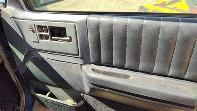 1994 Chevy S10 Blazer Passenger Right Front Door Trim Panel With Switches Black