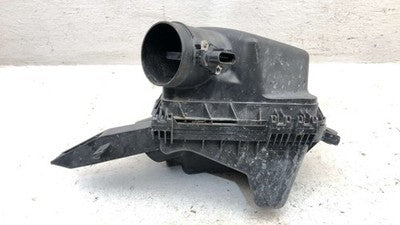 2005-2008 Chevy Cobalt Complete Air Intake Cleaner Filter Box Housing Oem 2.2L