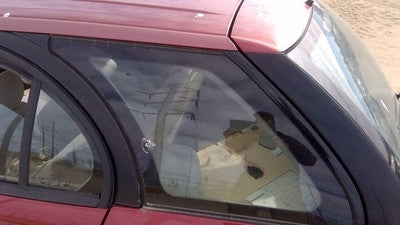1996-1999 Saturn Sw2 Driver Left Rear Quarter Glass Back Side Window Oem