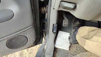 1999 Chevy Suburban Driver Left Lower Kick Trim Panel Oem Gray 132