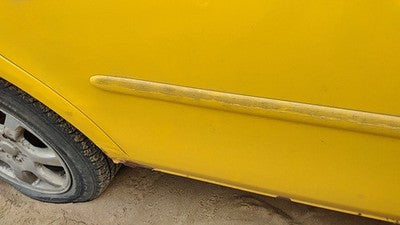 00-05 Dodge Neon Passenger Right Rear Moulding From Door Back Trim Strip Yellow