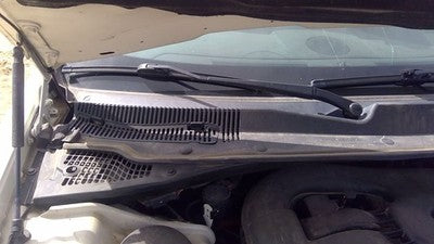 2010 Chrysler 300 Windshield Wiper Cowl Vent Trim Panel Oem Grille