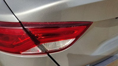 15-17 Chrysler 200 Driver Left Tail Light Brake Lamp Oem Rear Inner Lid Mounted