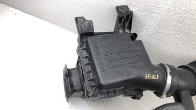 04-09 Durango Complete Air Intake Cleaner Filter Box Housing With Tube 4.7L