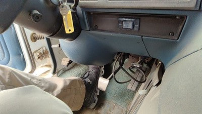 1992-1996 Gmc Van 3500 Lower Dash Under Column Knee Bolster Trim Panel Oem Blue