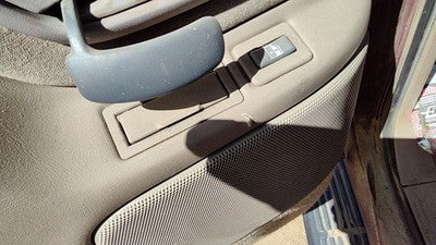 1995-99 Gmc Yukon Driver Left Rear Inside Door Trim Panel Only Oem Back Tan 522