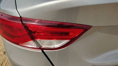 15-17 Chrysler 200 Driver Left Tail Light Brake Lamp Oem Rear Inner Lid Mounted