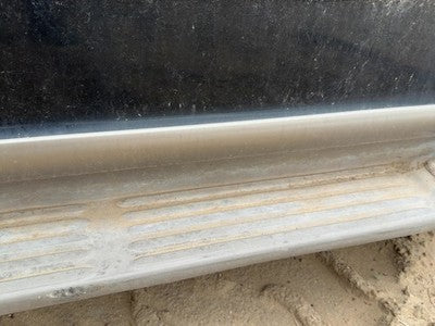 1997-2002 Ford Expedition Passenger Right Front Lower Moulding From Door Oem