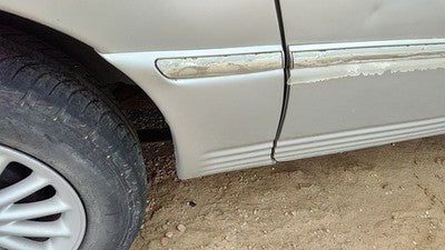 00 Chrysler Town & Country Passenger Right Rear Moulding On Quarter Panel Silver