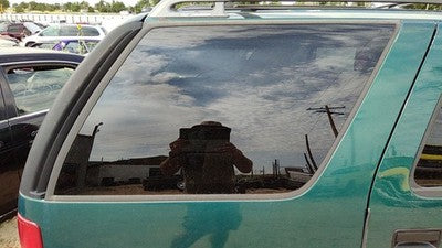 1995-2005 S10 Blazer Passenger Right Rear Quarter Glass Back Side Window Oem