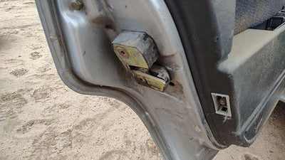 1991 Volvo 740 Driver Left Rear Door Latch With Rods/Cables Oem Back