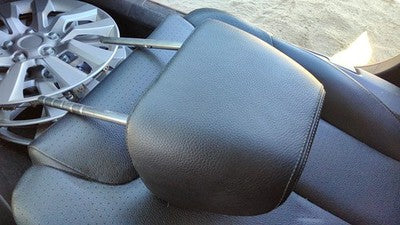 2007-2010 Vw Passat Pair Of Front Headrests Oem Left Right Set Seat