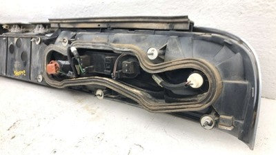 1991-1996 Buick Park Ave Ultra Middle Center Tail Light Brake Lamp Oem Rear